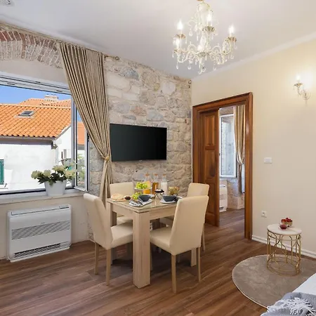 Luxury & - Riva & Sea View In Diocletian Palace 招待所 *
