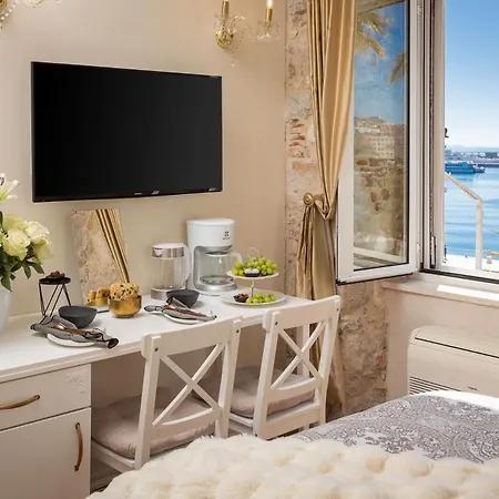 Luxury & - Riva & Sea View In Diocletian Palace 招待所 斯普利特