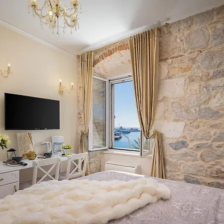 招待所 Luxury & - Riva & Sea View In Diocletian Palace