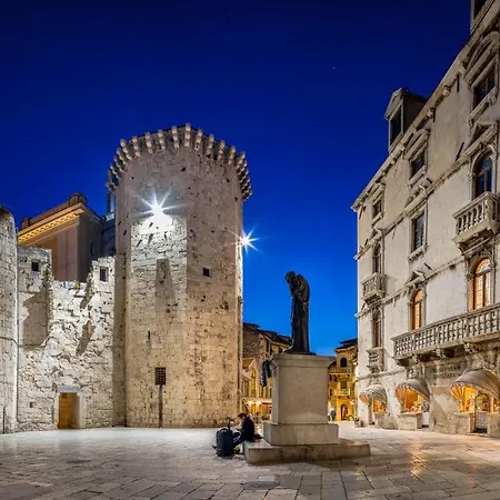 Luxury & - Riva & Sea View In Diocletian Palace 招待所 *