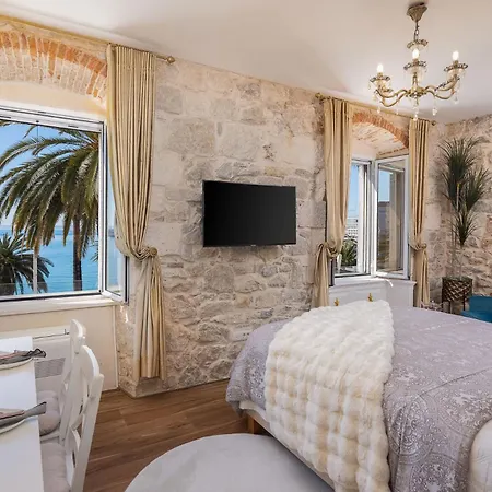 Luxury & - Main Promenade, Sea & View In Diocletian Palace *