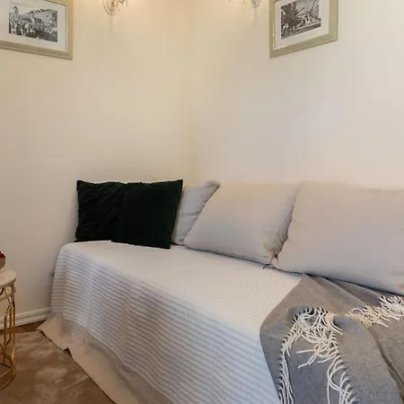 Gostinjska kuća Luxury & - Main Promenade, Sea & View In Diocletian Palace 4*