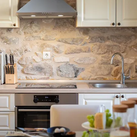 Luxury & - Main Promenade, Sea & View In Diocletian Palace Gostinjska kuća