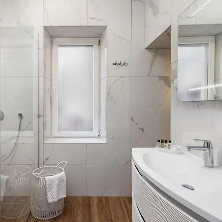 Luxury & - Main Promenade, Sea & View In Diocletian Palace