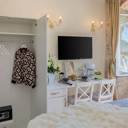 Luxury & - Main Promenade, Sea & View In Diocletian Palace