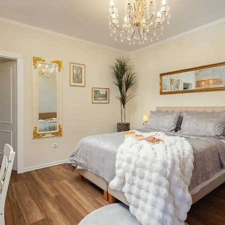 Luxury & - Main Promenade, Sea & View In Diocletian Palace Apartment