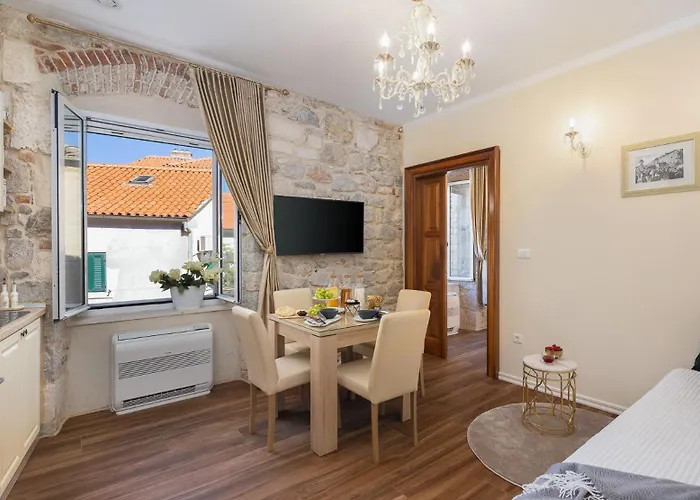 Luxury & - Main Promenade, Sea & View In Diocletian Palace Appartement *