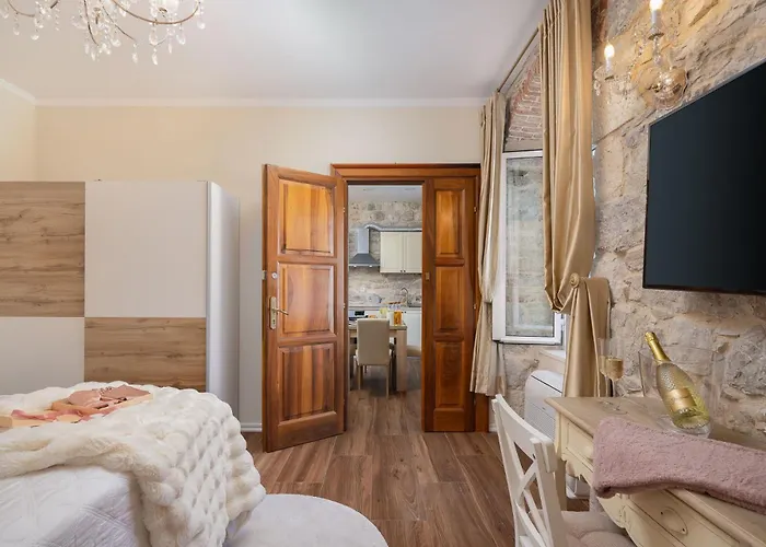 Luxury & - Main Promenade, Sea & View In Diocletian Palace Appartement Split