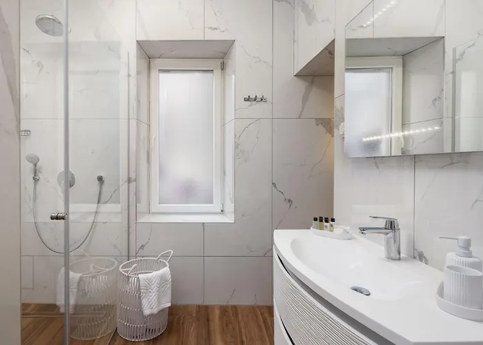 Luxury & - Main Promenade, Sea & View In Diocletian Palace