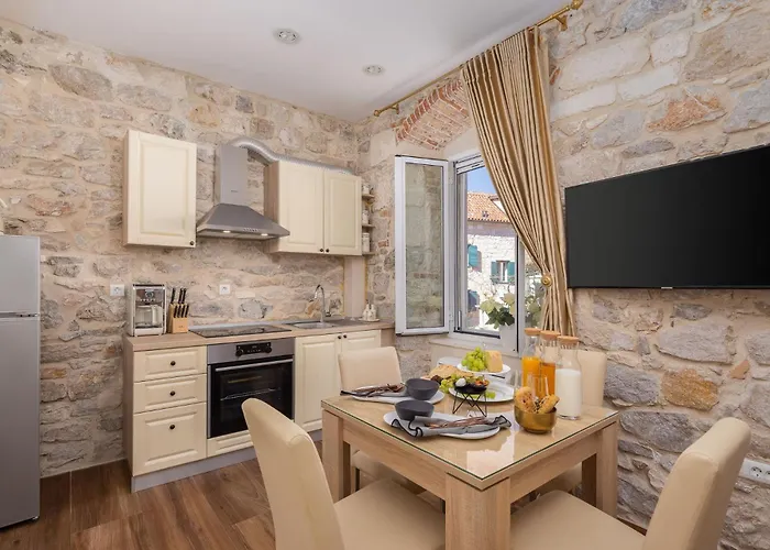 Luxury & - Main Promenade, Sea & View In Diocletian Palace *