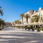 Luxury & - Main Promenade, Sea & View In Diocletian Palace Apartman