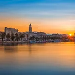 Luxury & - Main Promenade, Sea & View In Diocletian Palace Apartman Split