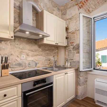 Pensjonat Luxury & - Main Promenade, Sea & View In Diocletian Palace