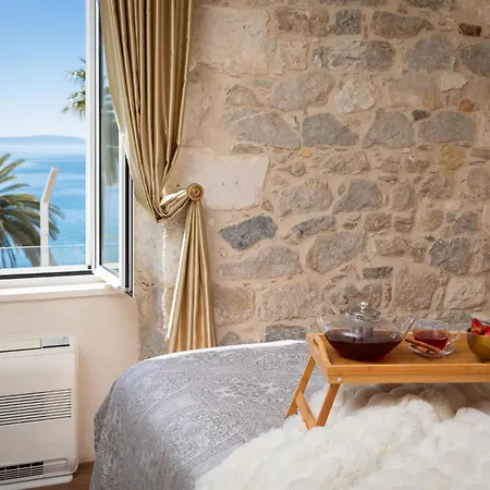 Luxury & - Main Promenade, Sea & View In Diocletian Palace Split