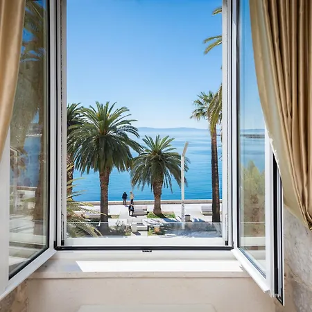Luxury & - Main Promenade, Sea & View In Diocletian Palace